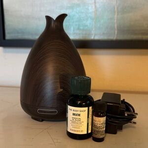 Aromatherapy Set- oil diffuser and oils